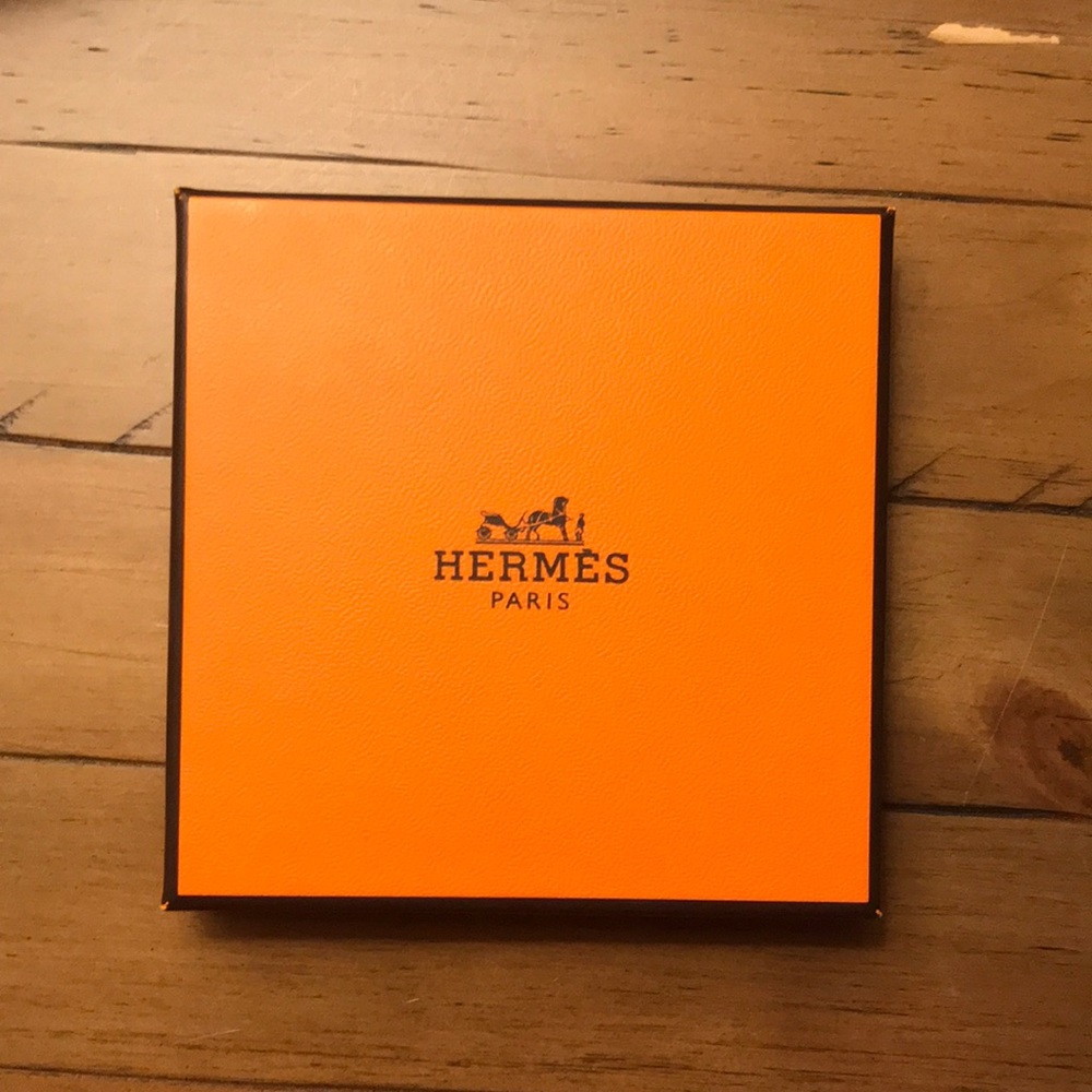Hermès Burgundy Red Enamel Narrow Caleche Bangle